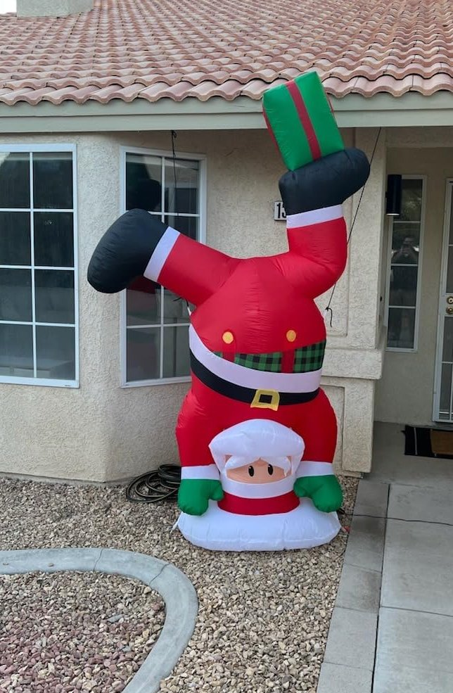 8FT Handstand Santa